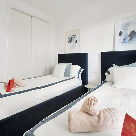 Appartement Con Enorme Terraza En Complejo Con Piscina En Nueva Andalucia - Lorcrimar Marbellac