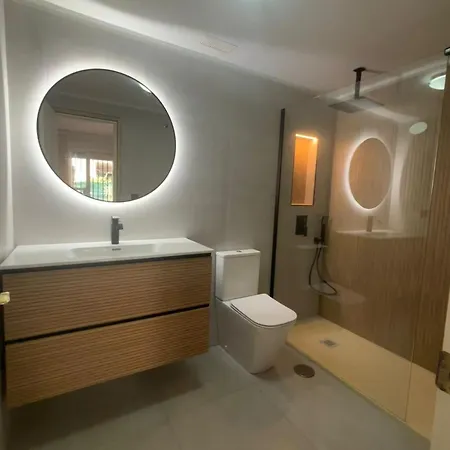 Apartment Con Enorme Terraza En Complejo Con Piscina En Nueva Andalucia - Lorcrimar