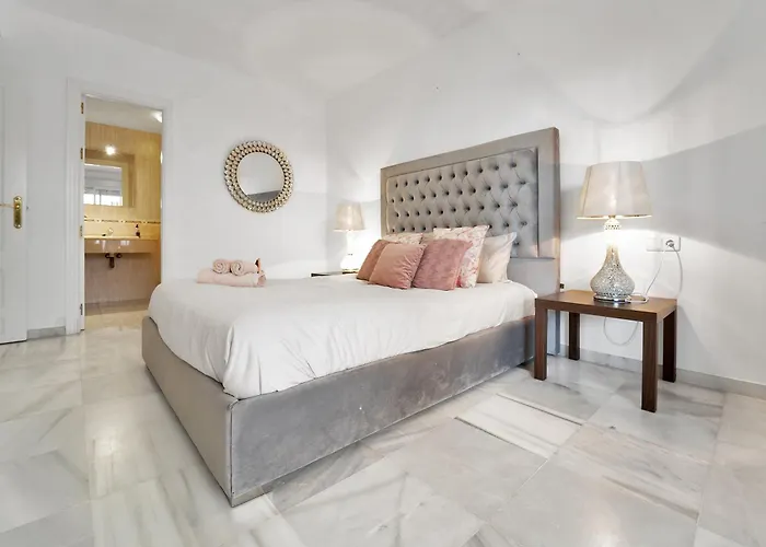 Con Enorme Terraza En Complejo Con Piscina En Nueva Andalucia - Lorcrimar Appartement *
